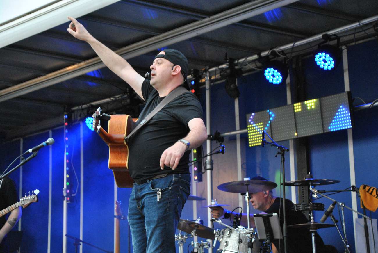Killybegs Summer Festival - 2023 - Tommy Owens Band